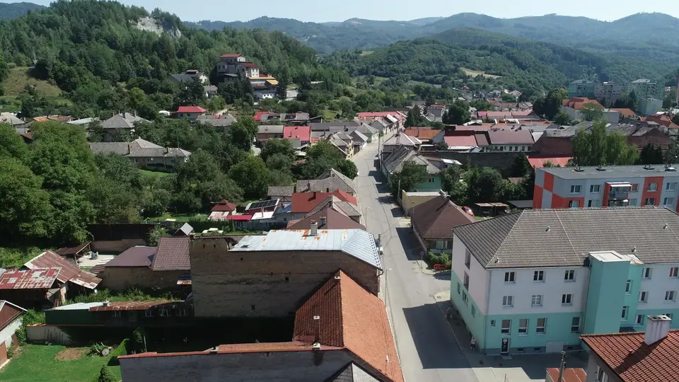 Bytové domy, ktoré vykurujú mestské kotolne.